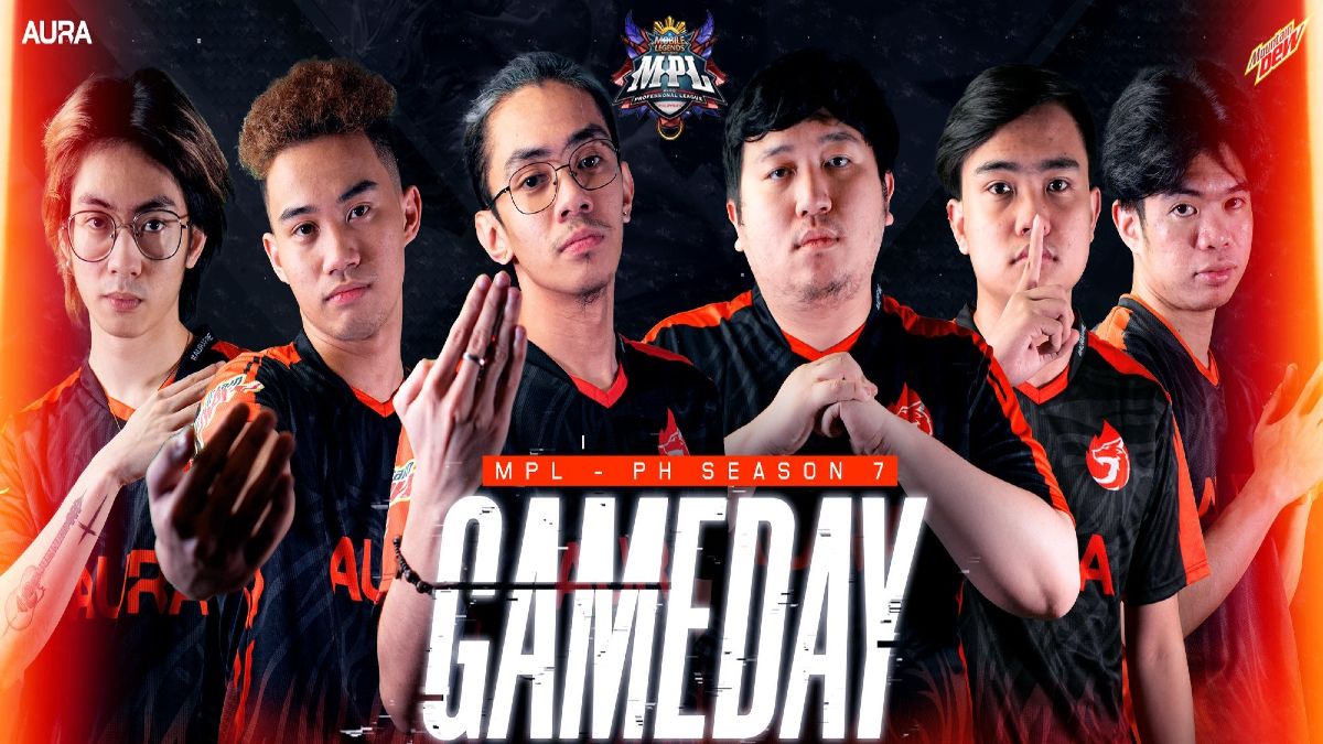 AURA PH posing as team