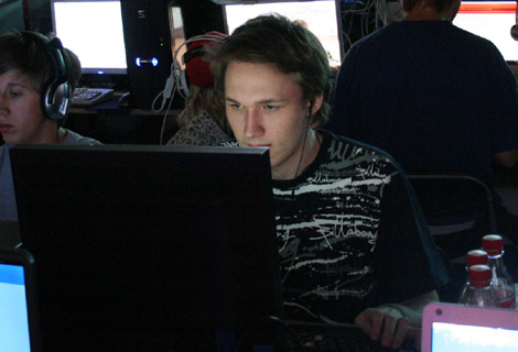 1c1ef1811379833794b9de15e02baae9613c67c6123157b5296eaf2114.jpg