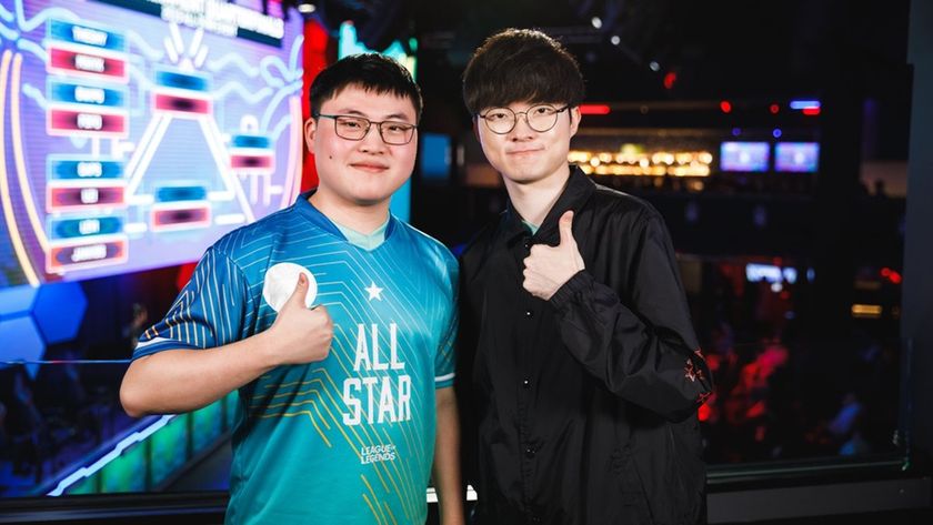 Faker bất ngờ đối đầu với Uzi trên rank Hàn: "Ông vua" nào chiến thắng?