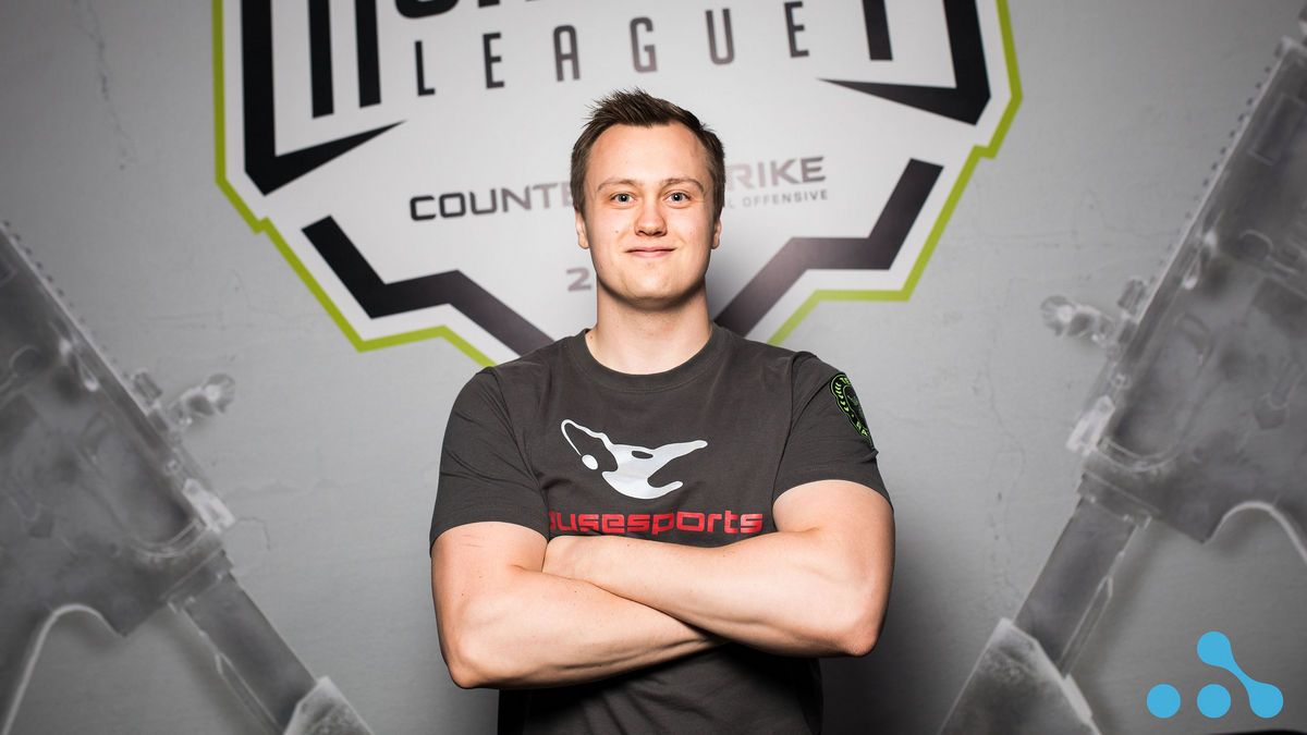 sycrone of mouz NXT