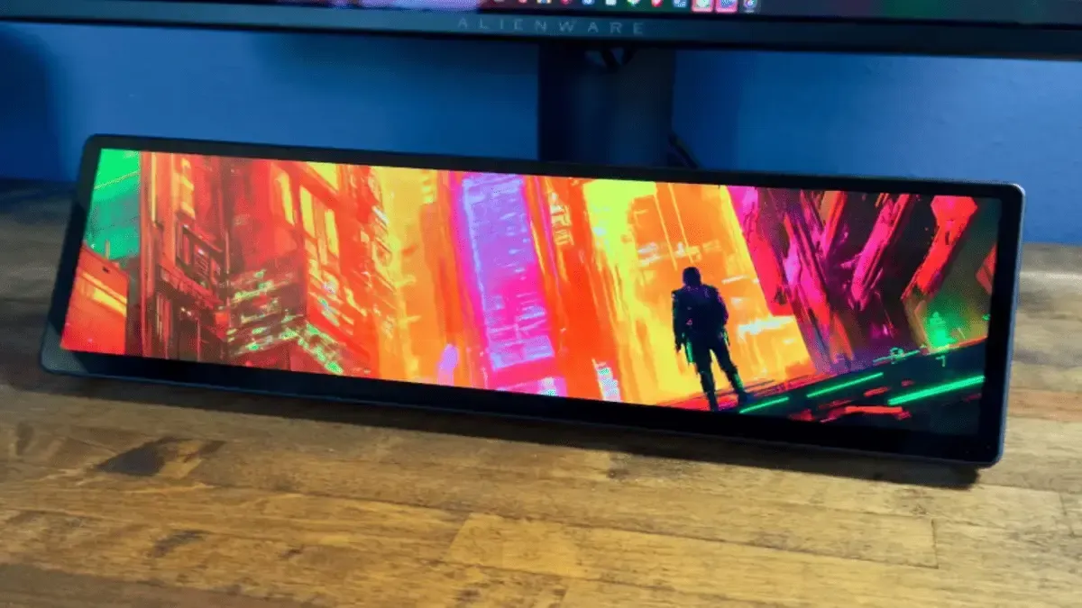 Corsair XENEON EDGE: Màn hình phụ cảm ứng 15 inch siêu mỏng cho PC