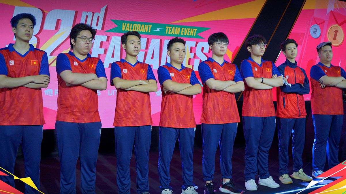 SEA Games 32: Việt Nam giành chiến thắng “ngạo nghễ” trước SIngapore trong trận khai mạc