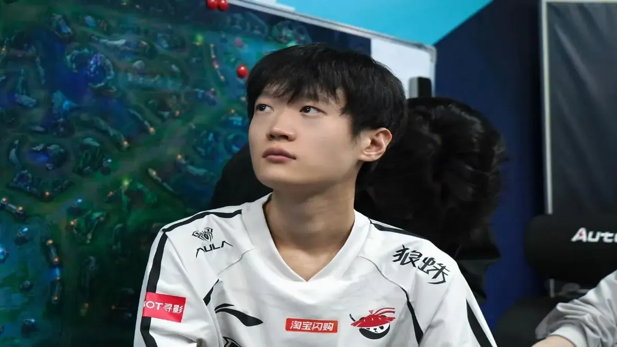 LMHT: AL Xử Phạt Nặng Tuyển Thủ Shanks Sau Scandal Công Kích Nữ Streamer – Hình Ảnh LPL Bị Bôi Nhọ