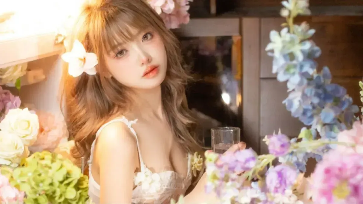 Nữ MC LPL khoe sắc trong loạt ảnh sexy khiến nhiều fan mê mệt