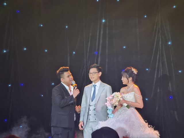 Cận cảnh đám cưới khủng của Bomman - Minh Nghi và dàn khách mời hoáng tráng