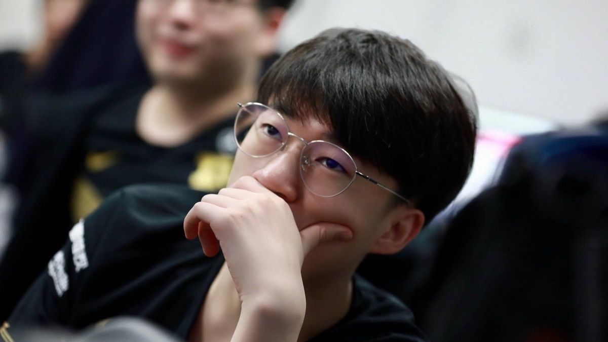 RNG không vui vẻ chia tay công thần Xiaohu?