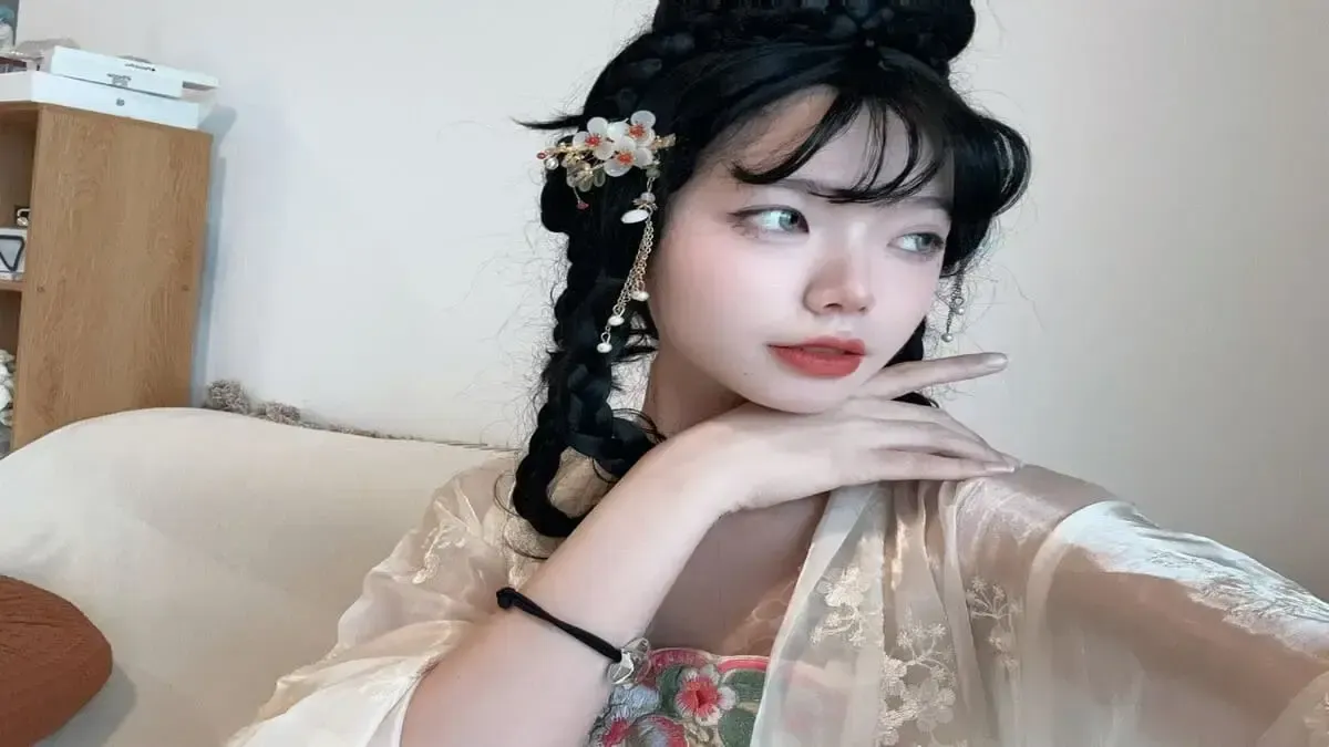 🌟 Remind “lên hương” nhan sắc cực sắc sảo, fan nhìn mà… khó tin!