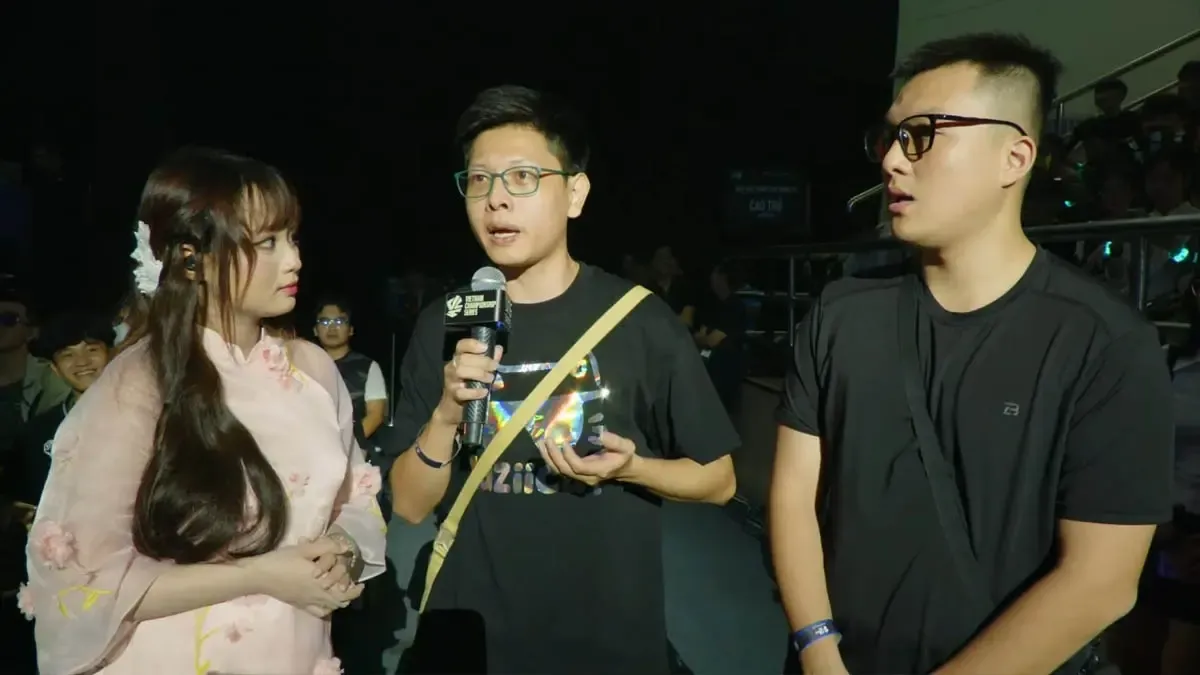 “Bật nóc nhà” trên sóng VCS, nhiều fan lo lắng cho tính mạng của Bomman