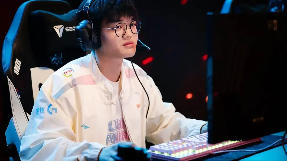 Xun bị tố xuống phong độ vì yêu đương cùng quản lý khiến BLG bại trận trước IG