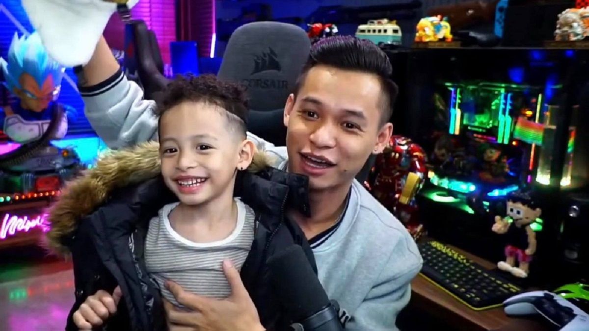 Top các những ông bố vô cùng 'cute' trong giới streamer