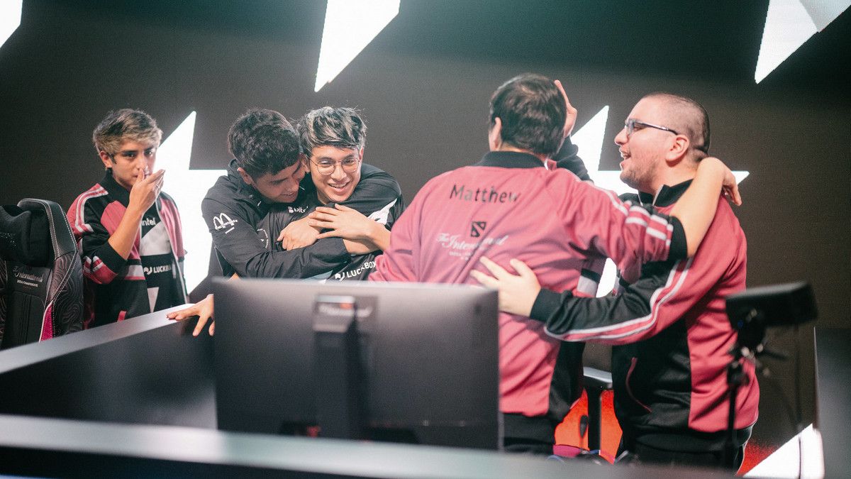 Thunder Awaken Dota 2 team at TI11