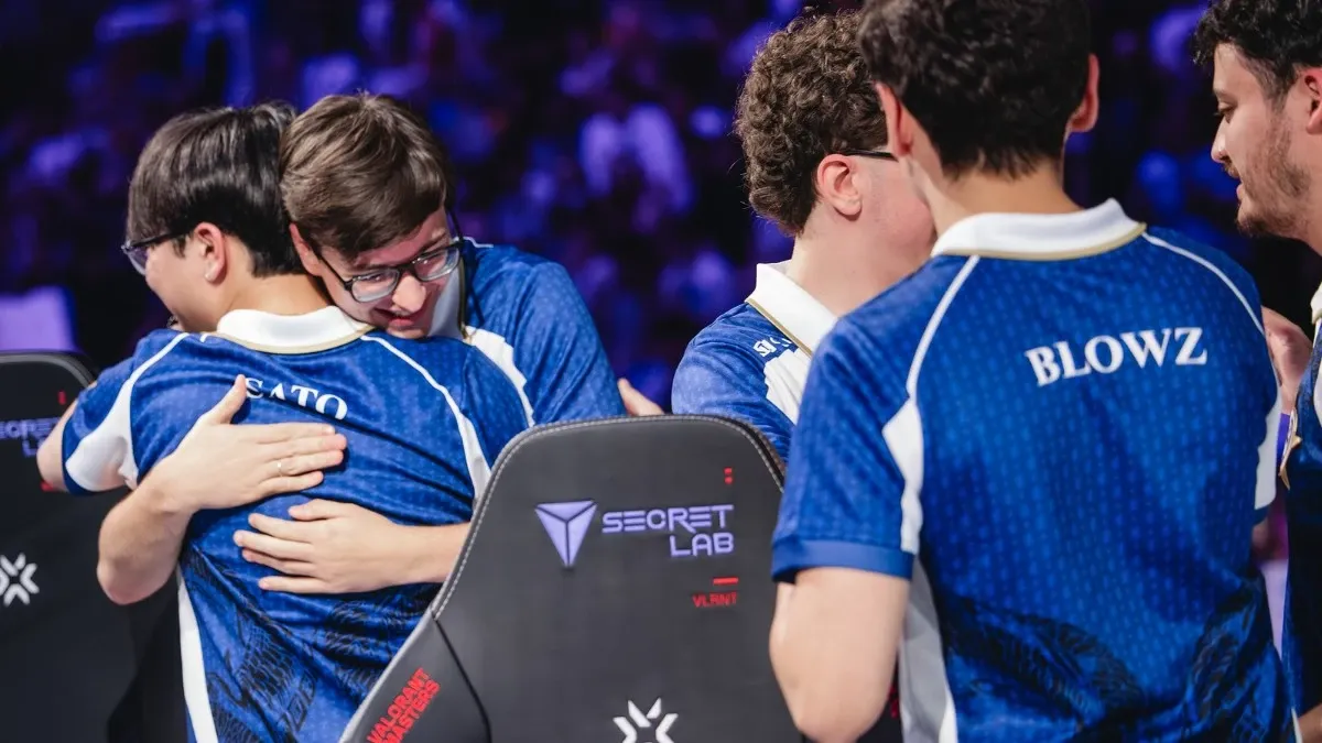 Leviatán hugging each other VALORANT Masters London 2026