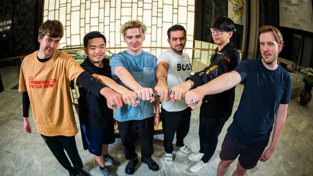 An image of Team Falcons with their championship rings from The International 2025.