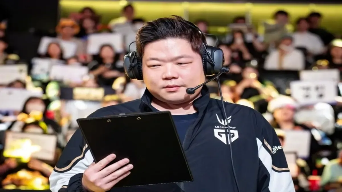 HLV GEN Kim: "Chúng tôi từng định giữ Ziggs làm bài tẩy đến tận Playoffs"