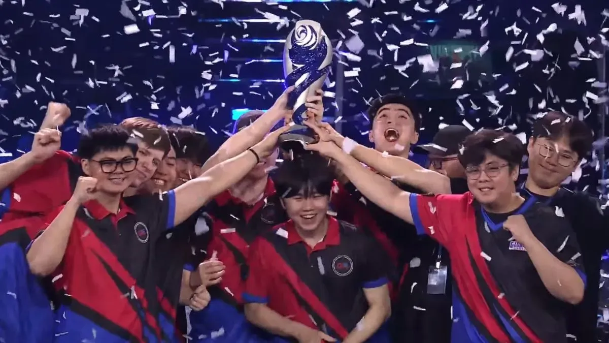 Global Esports trophy raise screengrab
