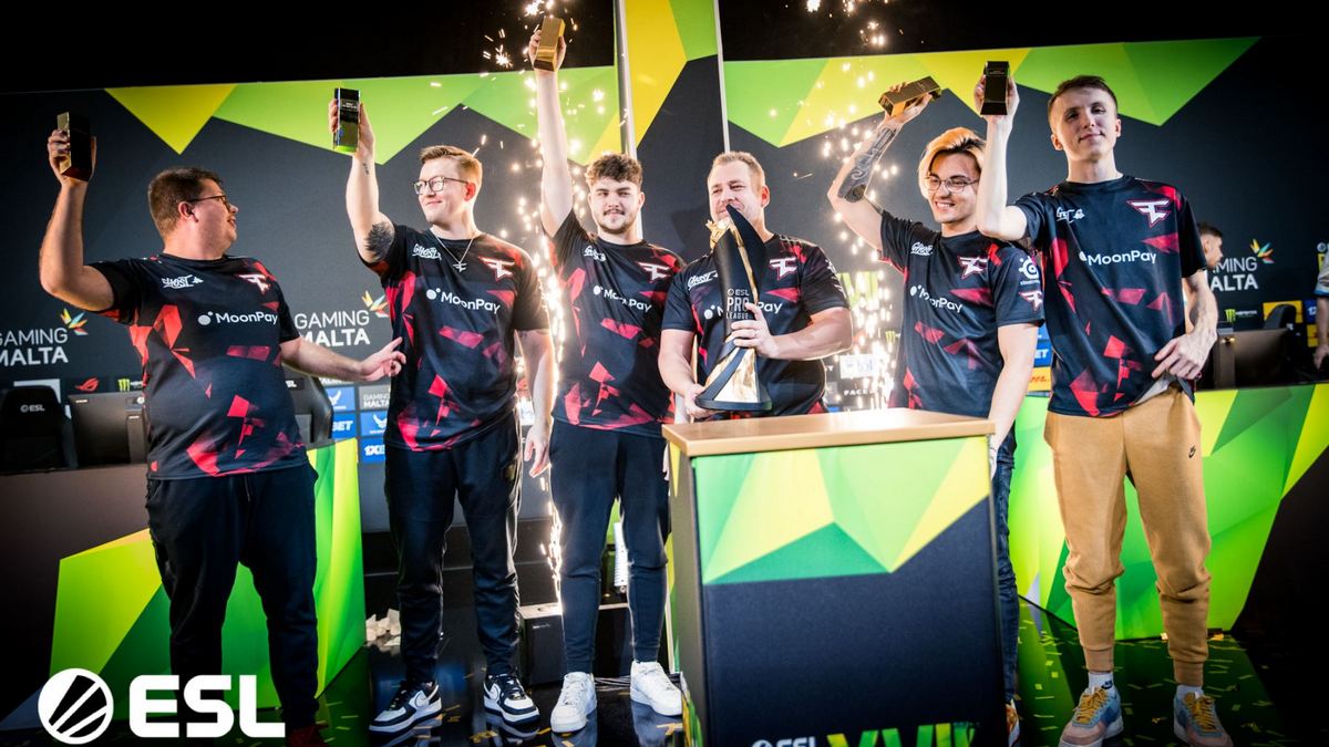 CS2 News : FaZe Win ESL Pro League Season 17 Trophy And Complete The ...