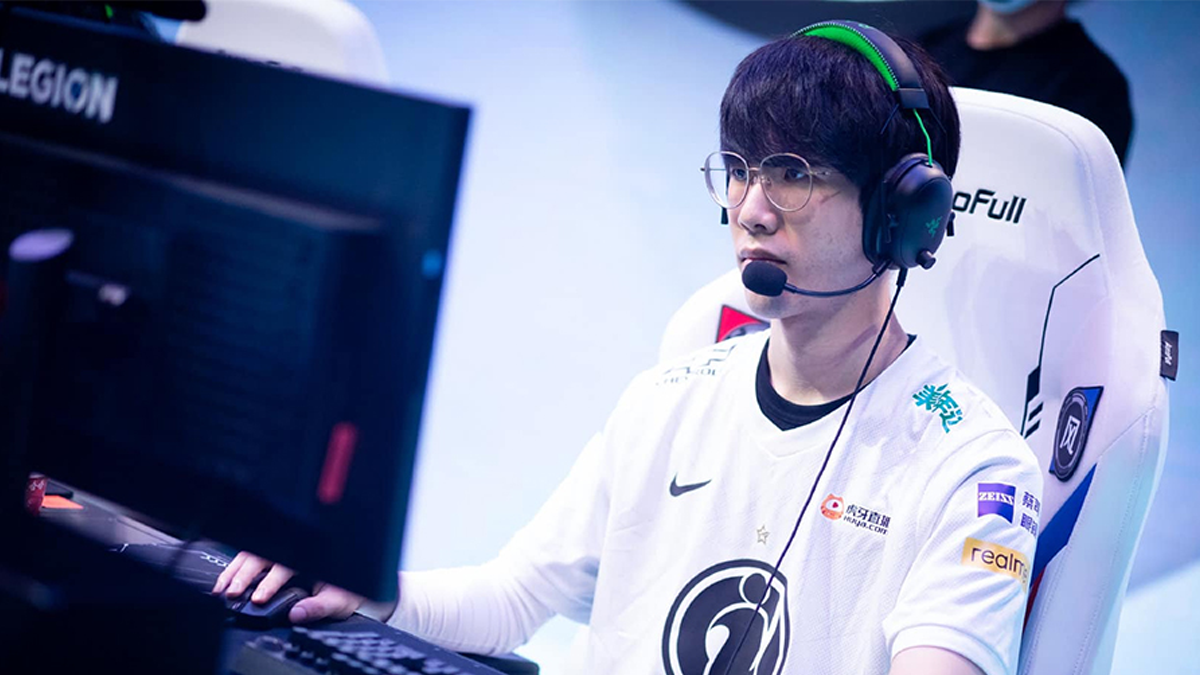 TheShy một lần nữa khiến cổ động viên LPL nể phục lẫn thương xót sau trận mở màn của WBG