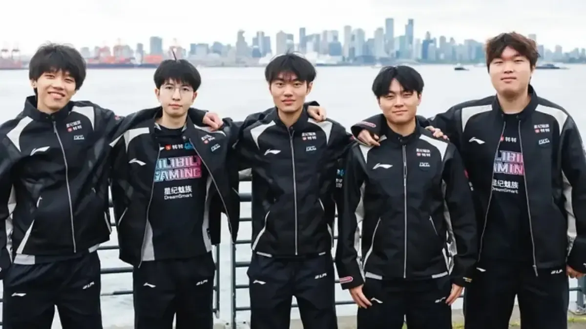 Đội tuyển Liên Minh Huyền Thoại của Bilibili Gaming tại Ngày Diễn Đàn MSI 2025.