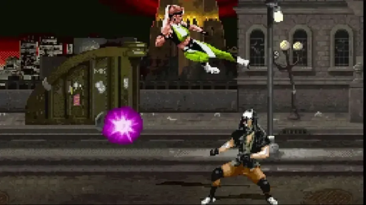 Hình ảnh của Sonya Blade đối đầu với Kabal, trích từ bộ sưu tập Mortal Kombat Legacy.