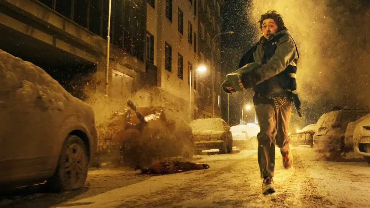 Resident Evil screenshot featuring Bryan in Raccoon City. 