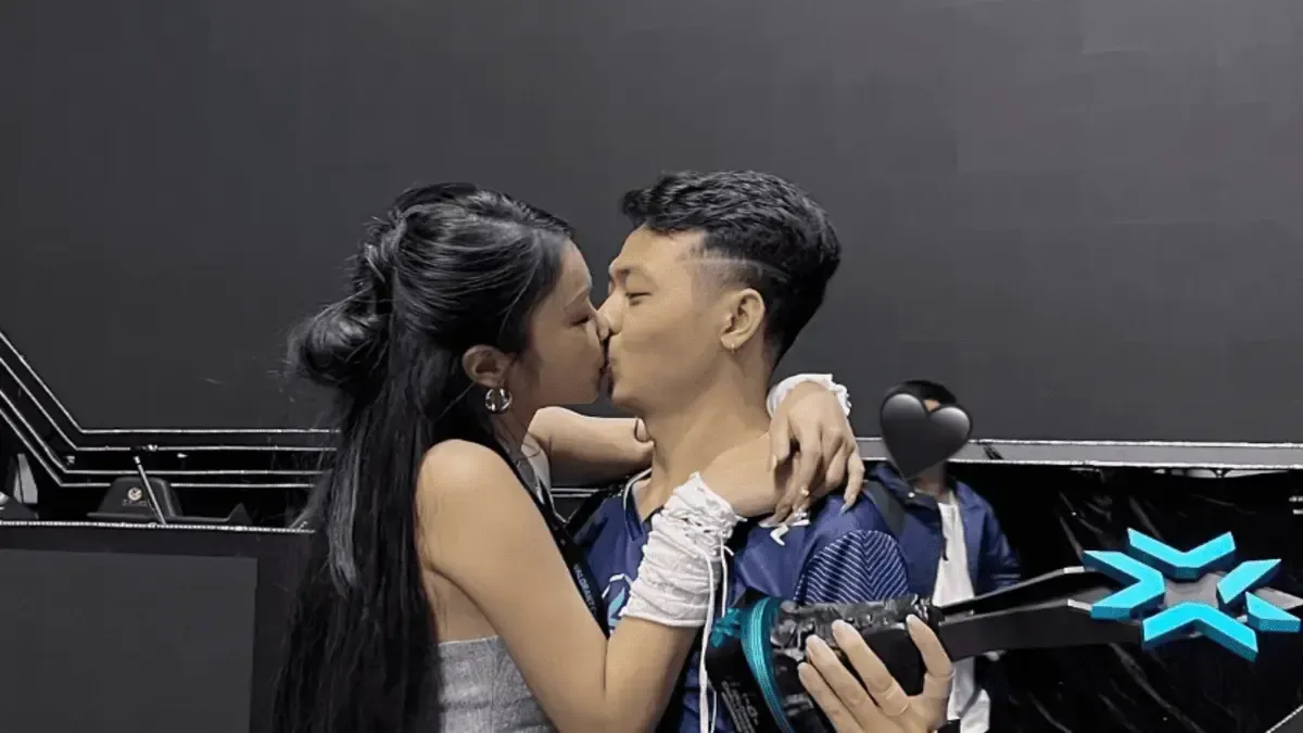 Nữ MC Nana: Từ Nụ Hôn Viral Đến Cosplay Viper Mommy Gây Sốt Mạng