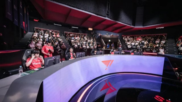 Một T1 không có Faker hoàn toàn bất lực trước những đối thủ khác tại LCK