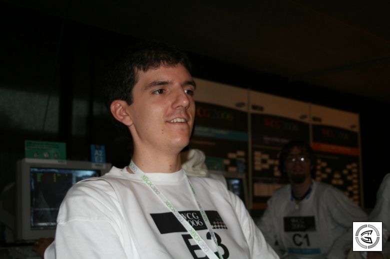 76d727cceef05d9e4d202b57f5d36786c8989b3b3cb74011071d564db7.jpg
