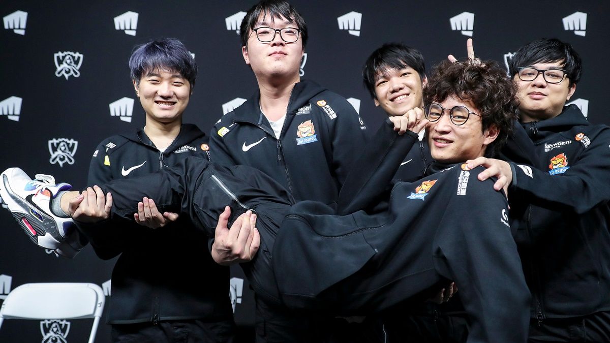 Lý do cộng đồng LPL ít khi chỉ trích SofM, Suning và các đội tham gia CKTG 2020?