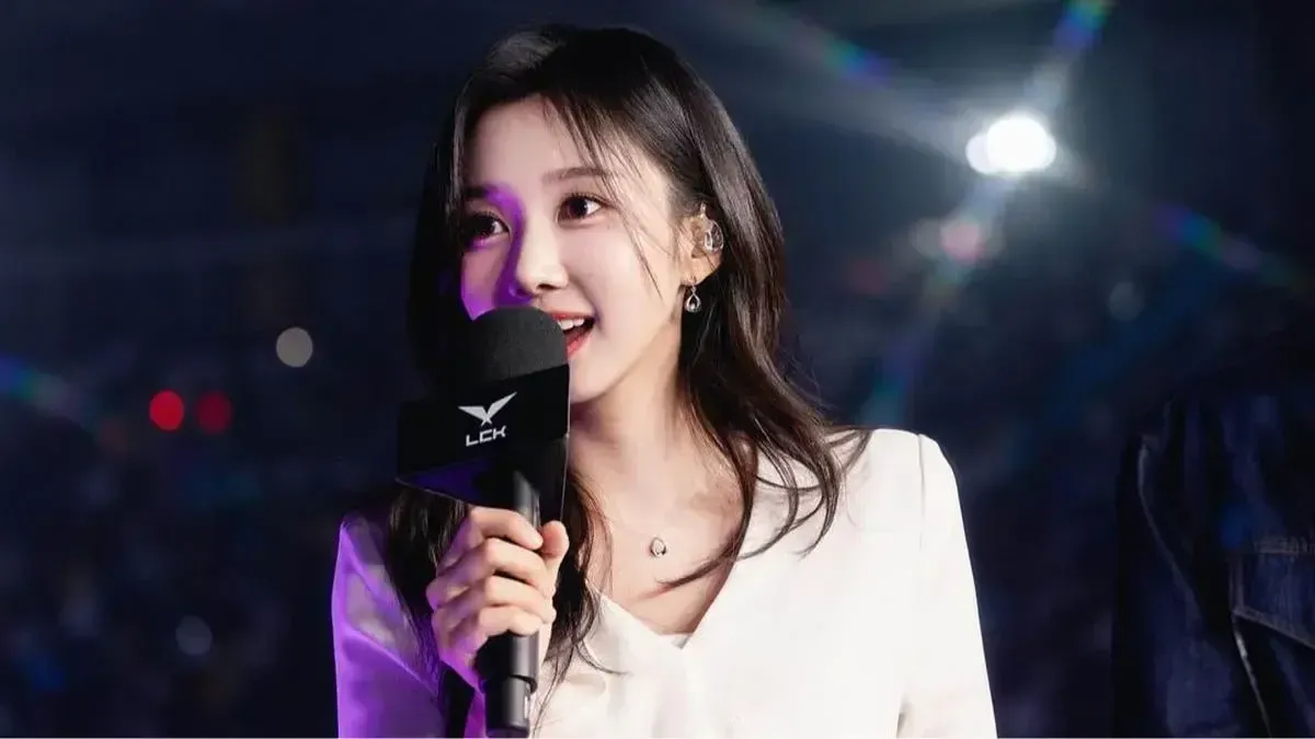 Hai nữ MC nổi tiếng LCK bị fan mỉa mai vì thiếu chuyên môn khi lên sóng