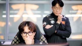 Jabz and Sunbhie of Fnatic Dota 2 team