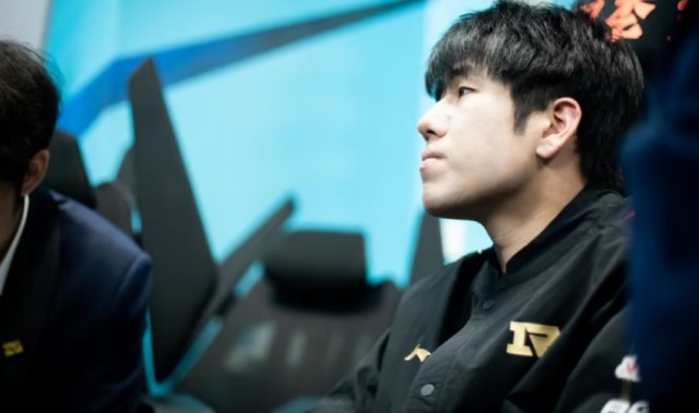 RNG đứt chuỗi thắng một cách bạc nhược trước đội áp chót bảng Anyone's Legends